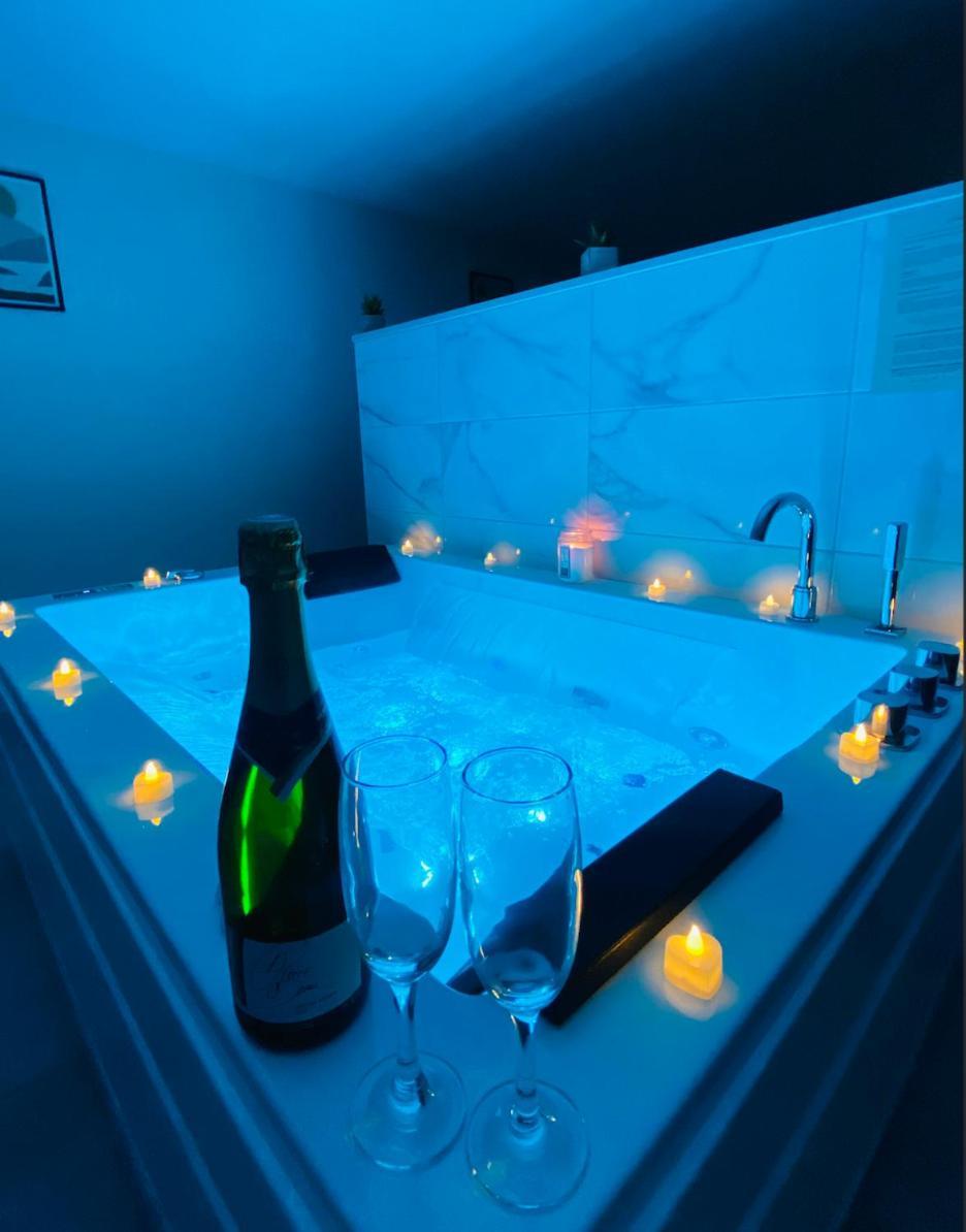 Loft Jardin Et Spa เบรสซุยร์ ภายนอก รูปภาพ